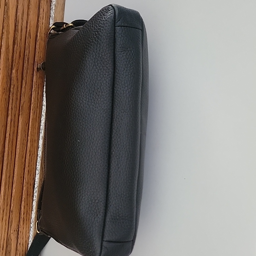 FOSSIL pebbled Elegant Black Leather Crossbody Bag Purse - Picture 6 of 14